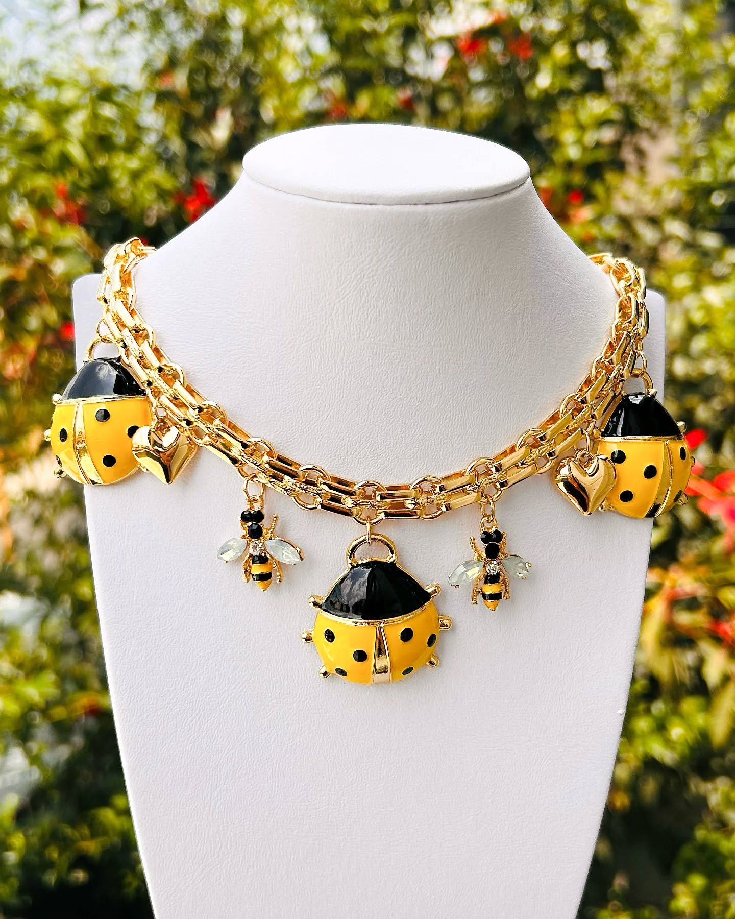 Collar Catarina Amarilla
