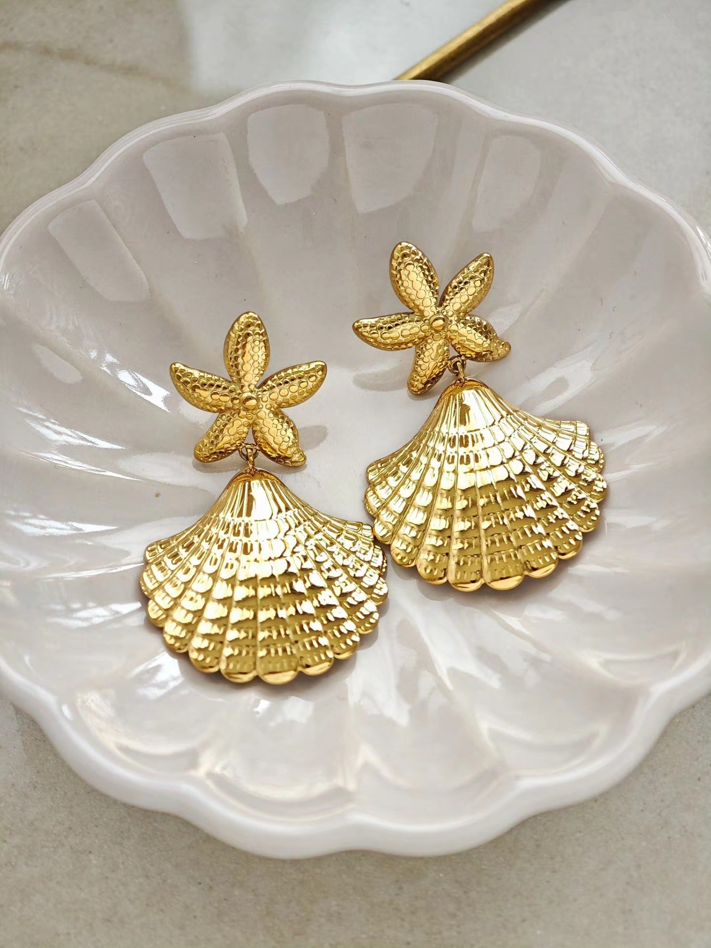 Aretes de Estrella con Almeja