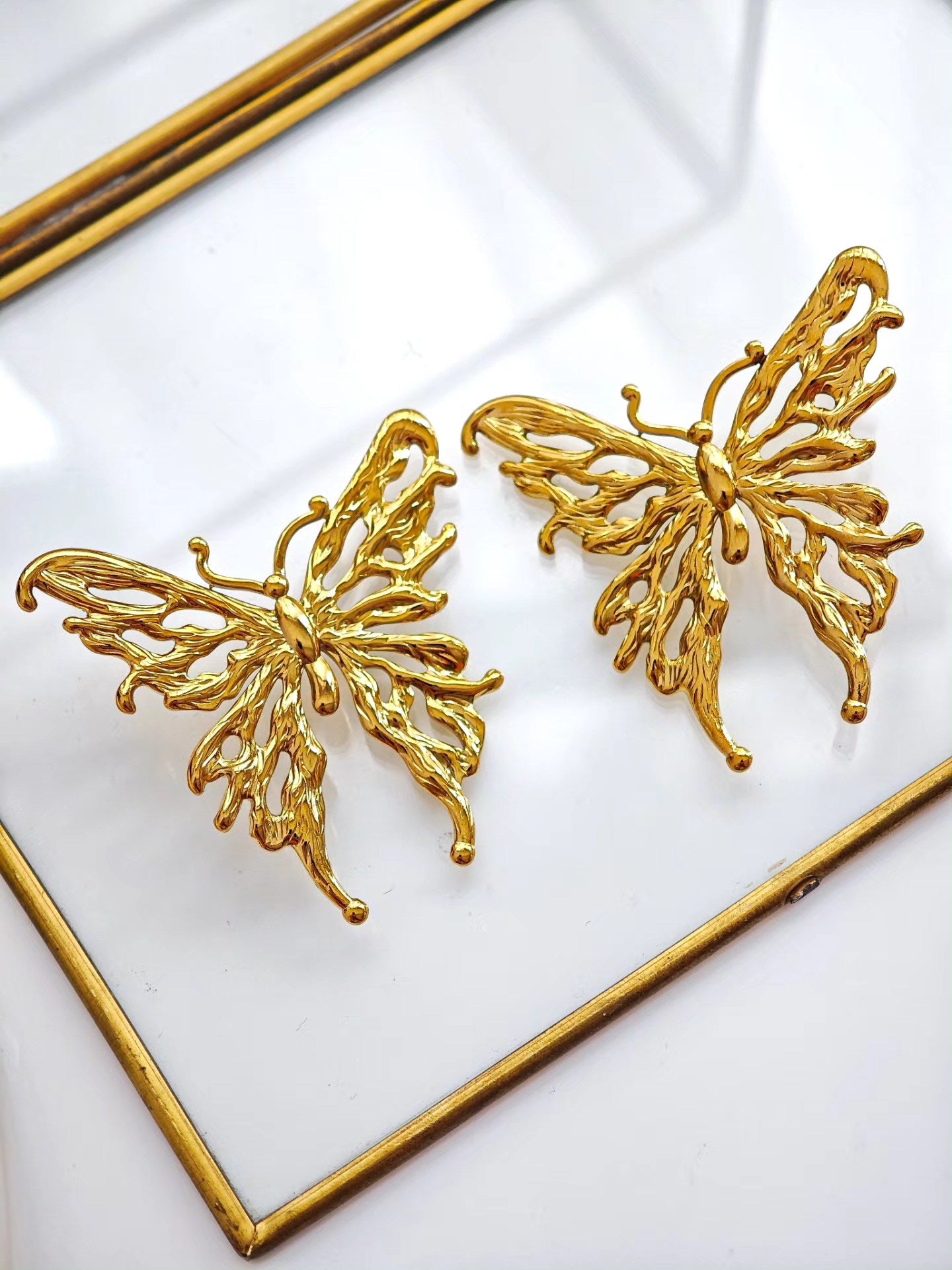 Aretes de Mariposa Chunky