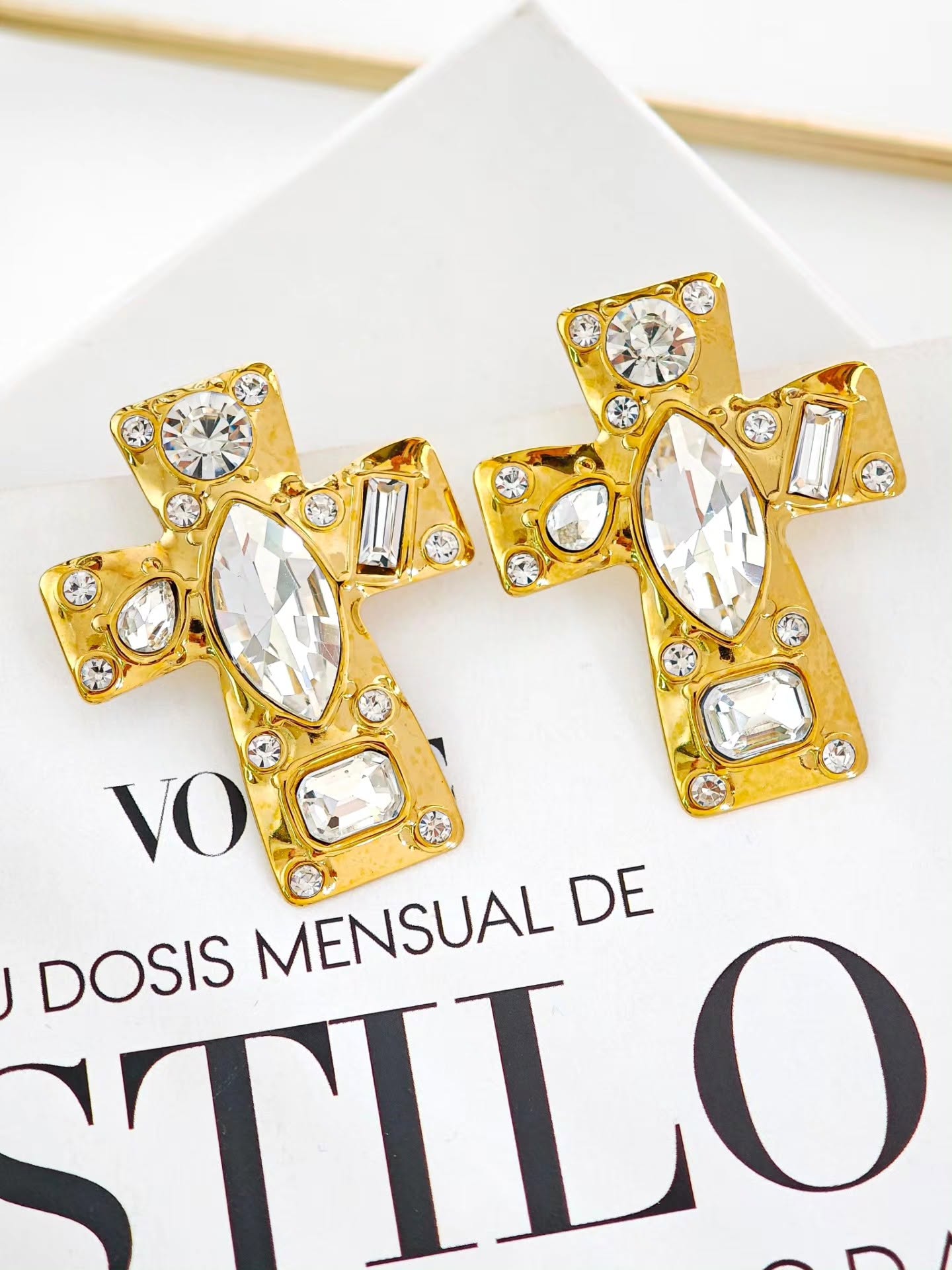Aretes de Cruz con Piedra