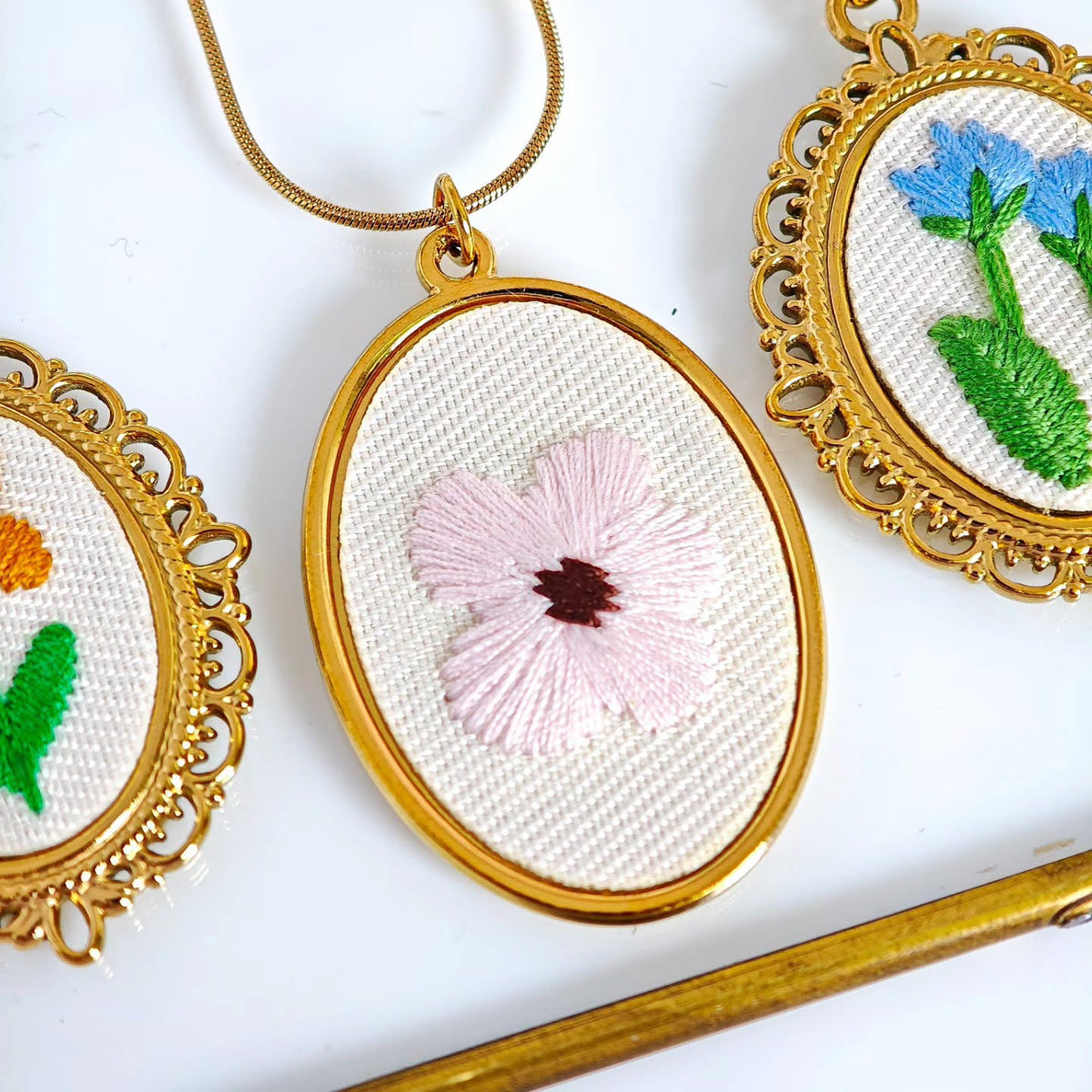 Collares Tejidos