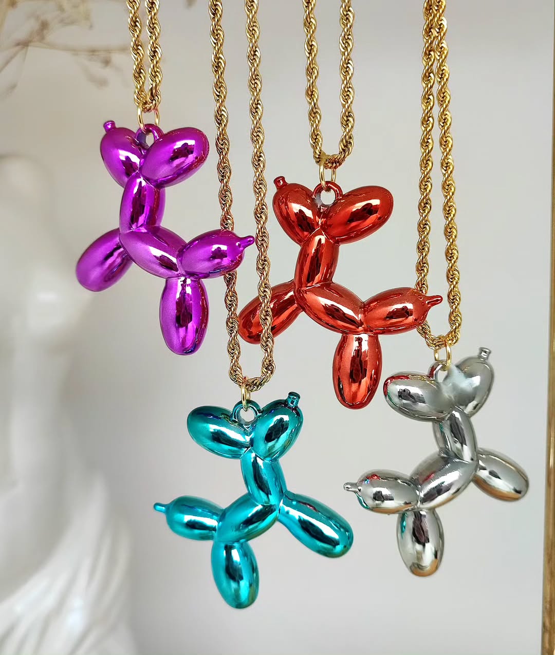 Collar Perrito Globo Metálico