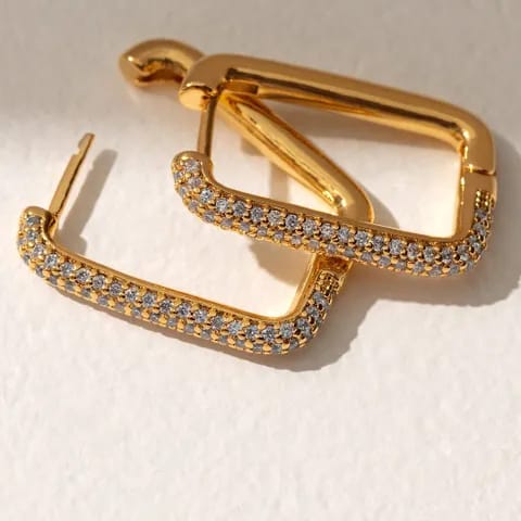 Aretes Rectangulo con Zirconias