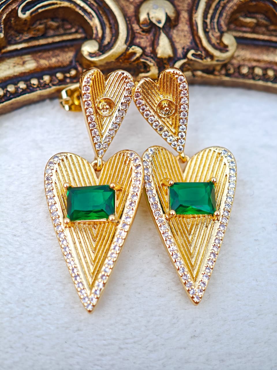 Aretes Corazon con Piedra Verde