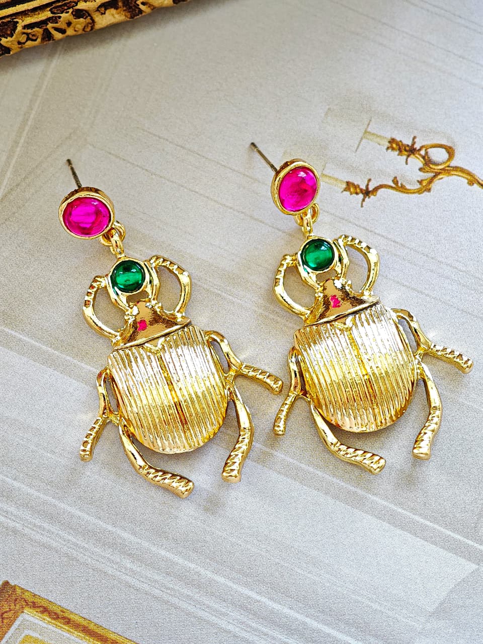 Aretes Escarabajo