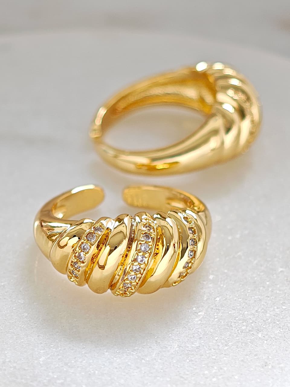 Anillo Croissant Con Zirconias