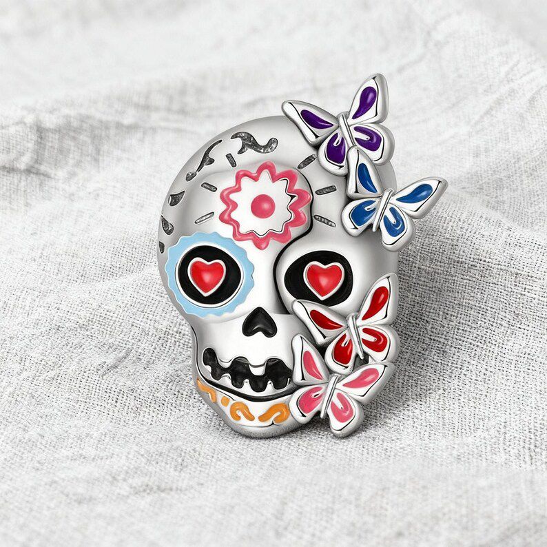 Charm Calavera con Mariposas