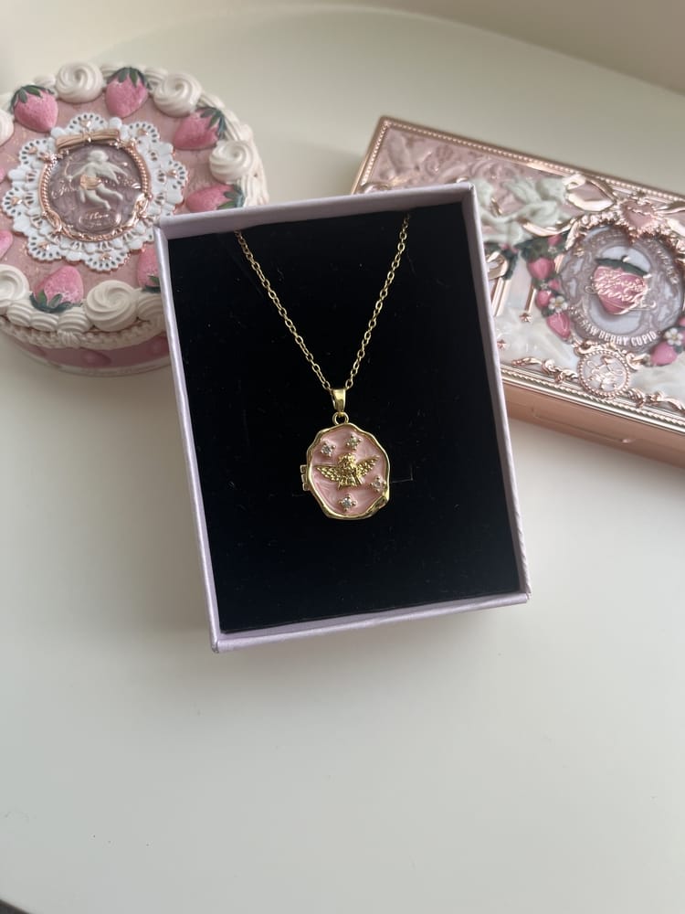 Collar Relicario de Angelito Vintage