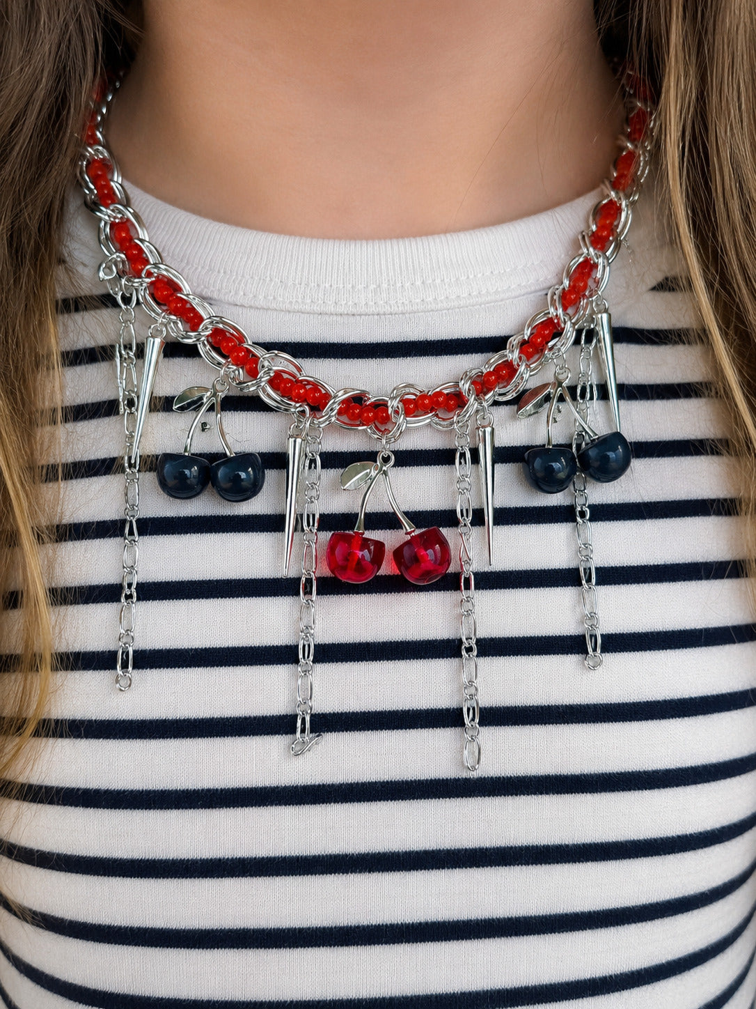 Collar de Cerezas y Cadenitas