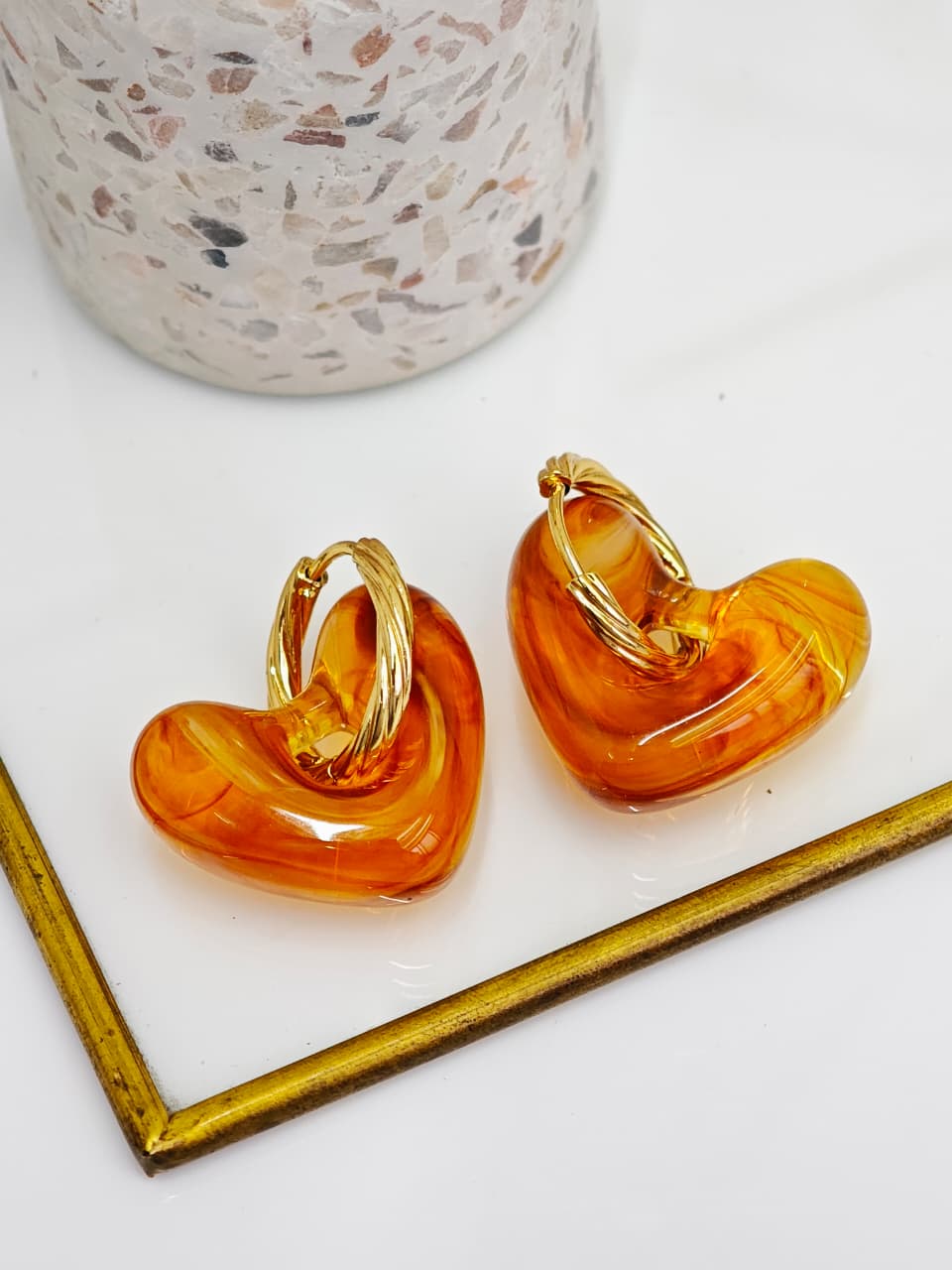 Aretes de Corazón Carey