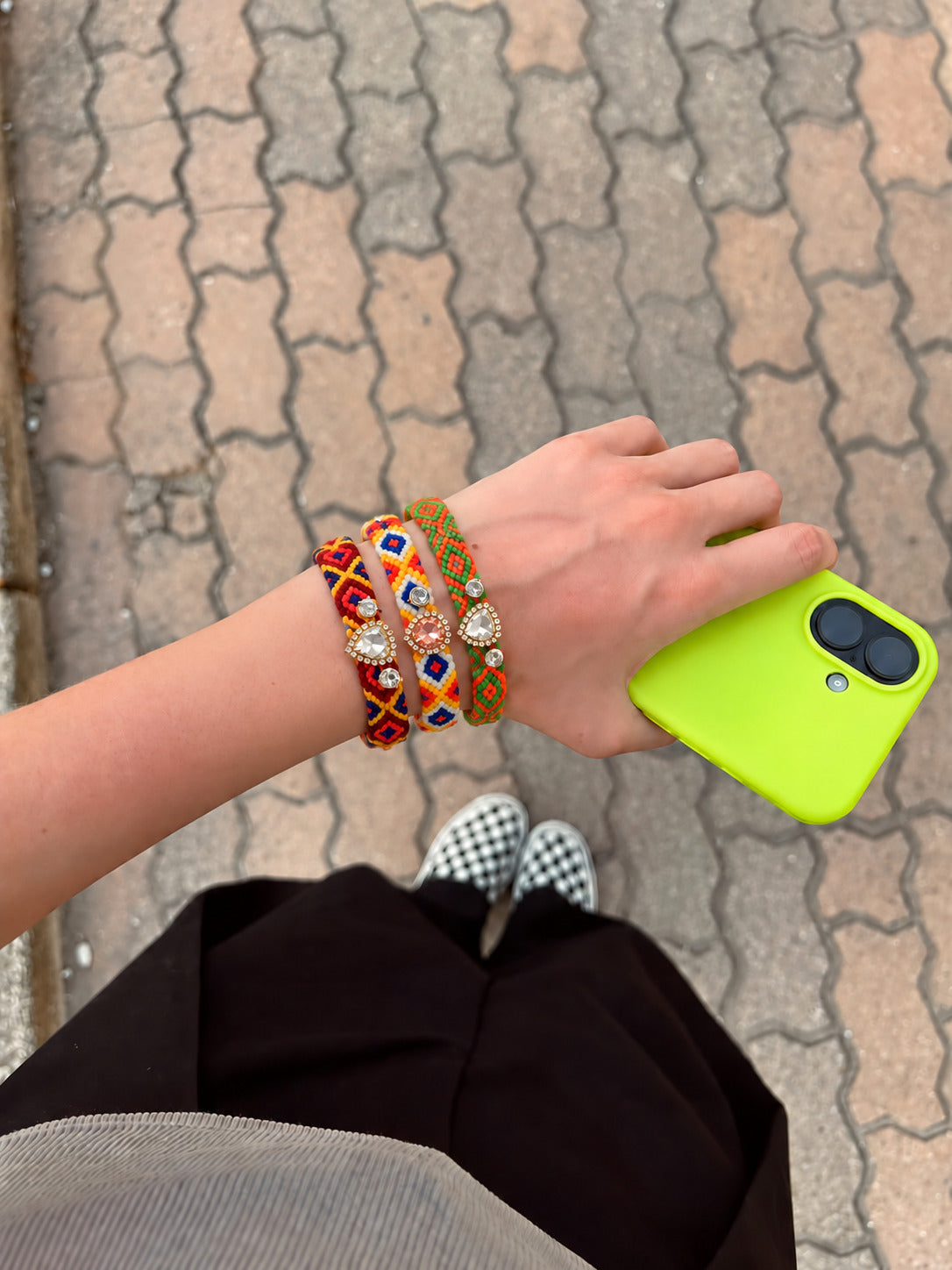 Pulseras de Tejido con Corazones