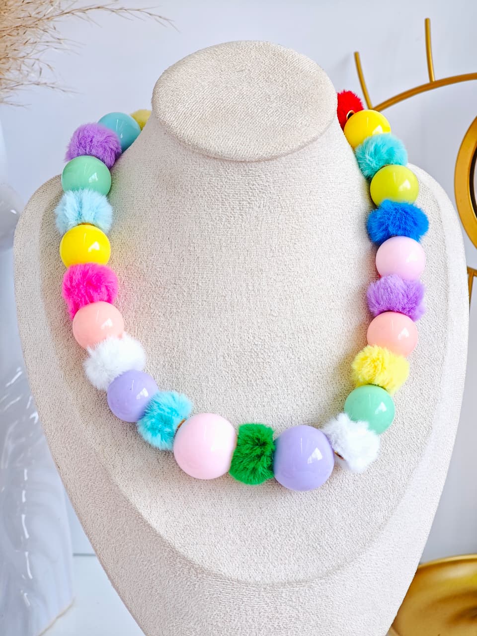 Collar Maxi de Pompones