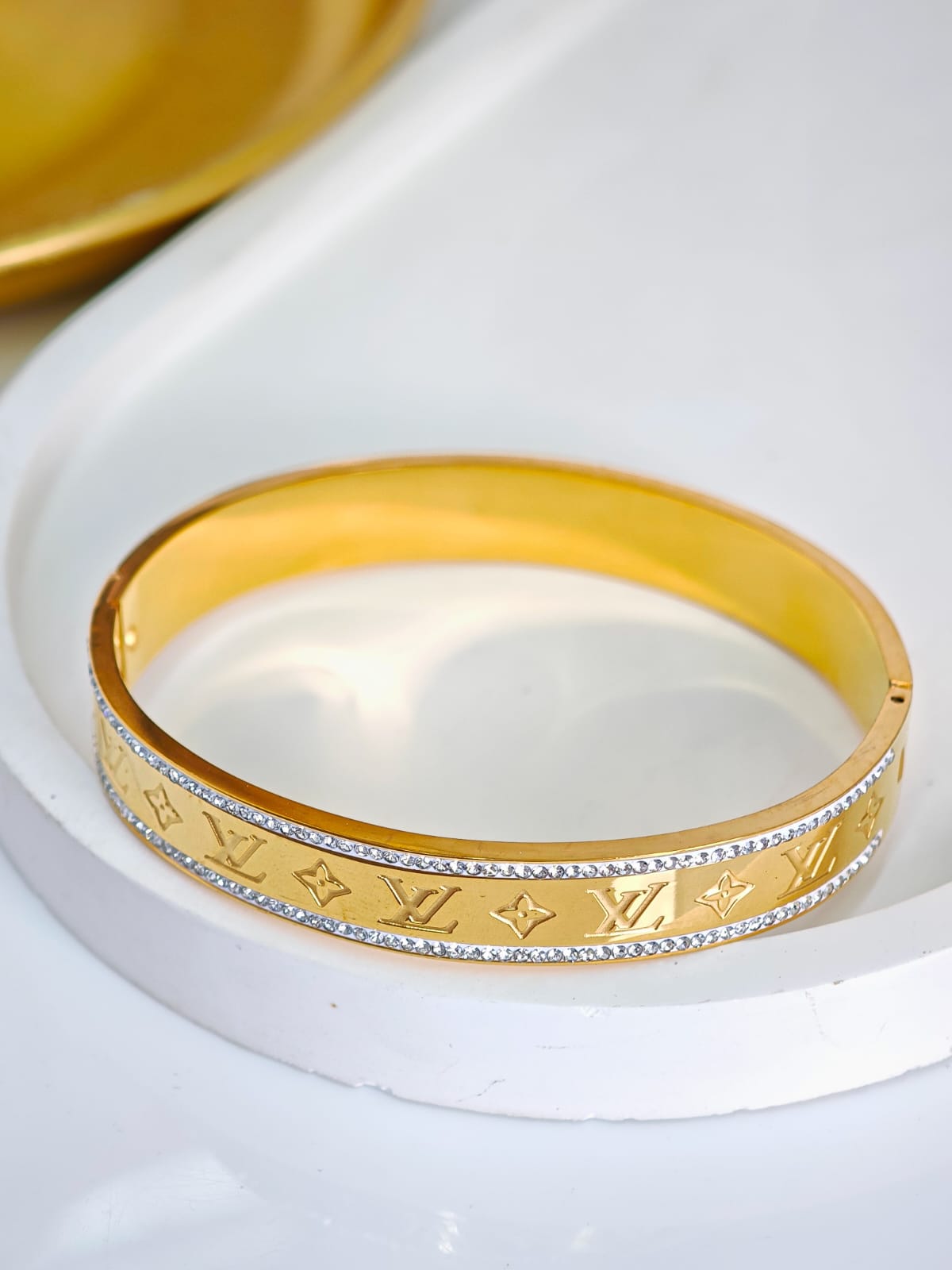 Brazalete LV