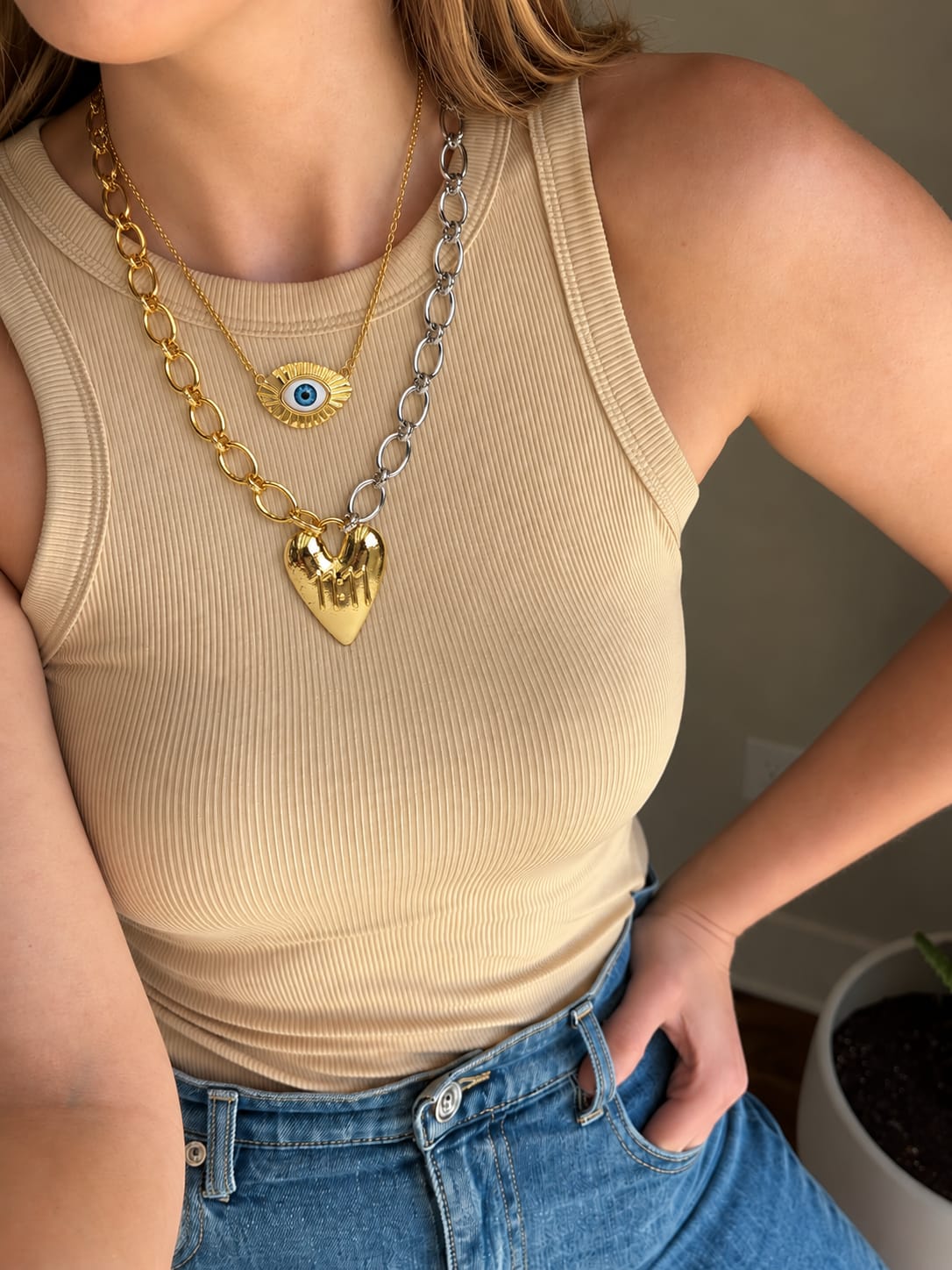 Collar Doble de Ojo y Corazón