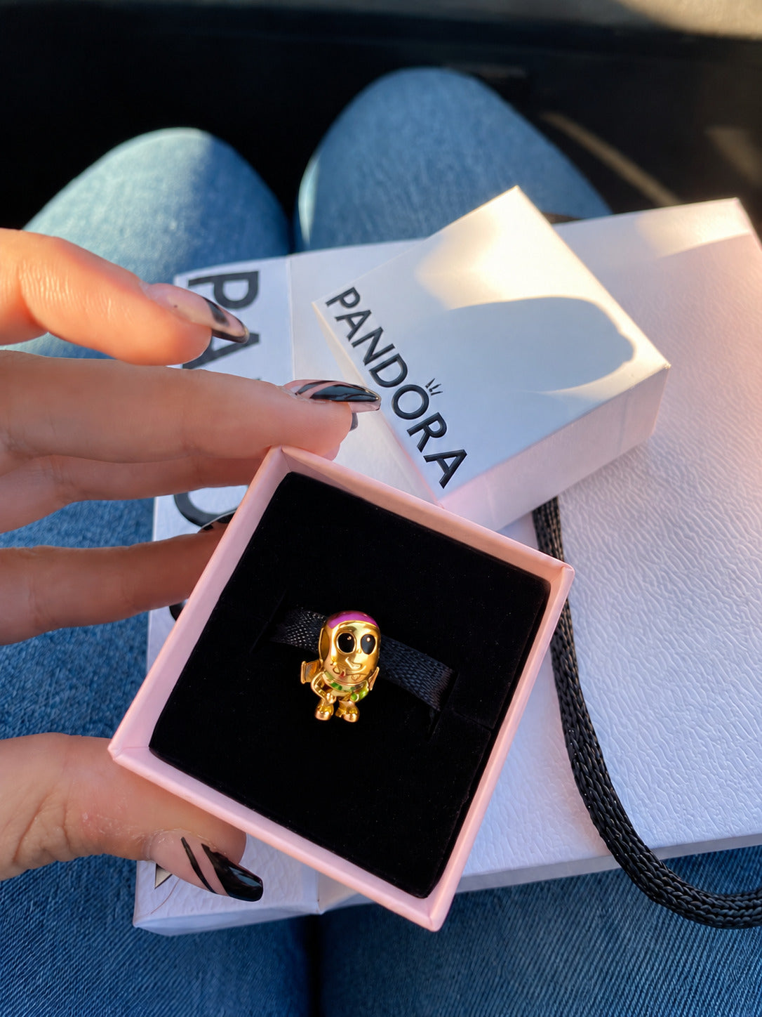 Charm Buzz Pandora