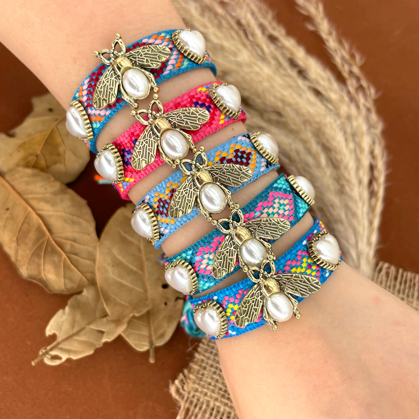 Pulsera Tejida Abeja