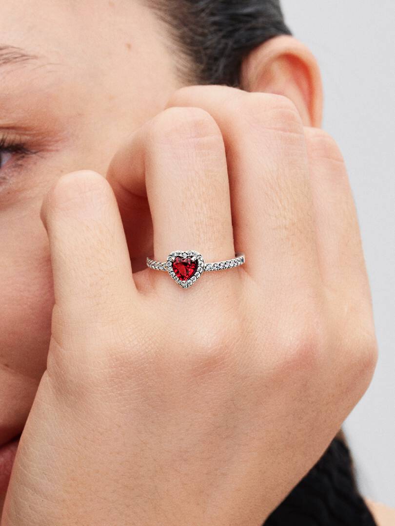 Anillo Pandora de Corazón