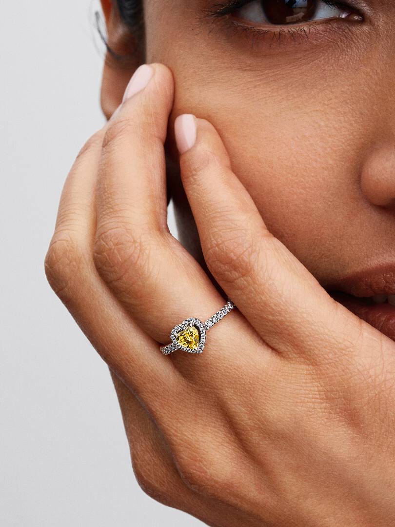 Anillo Pandora de Corazón