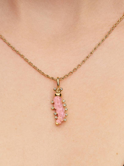 Charm Pandora de Oruga Rosa
