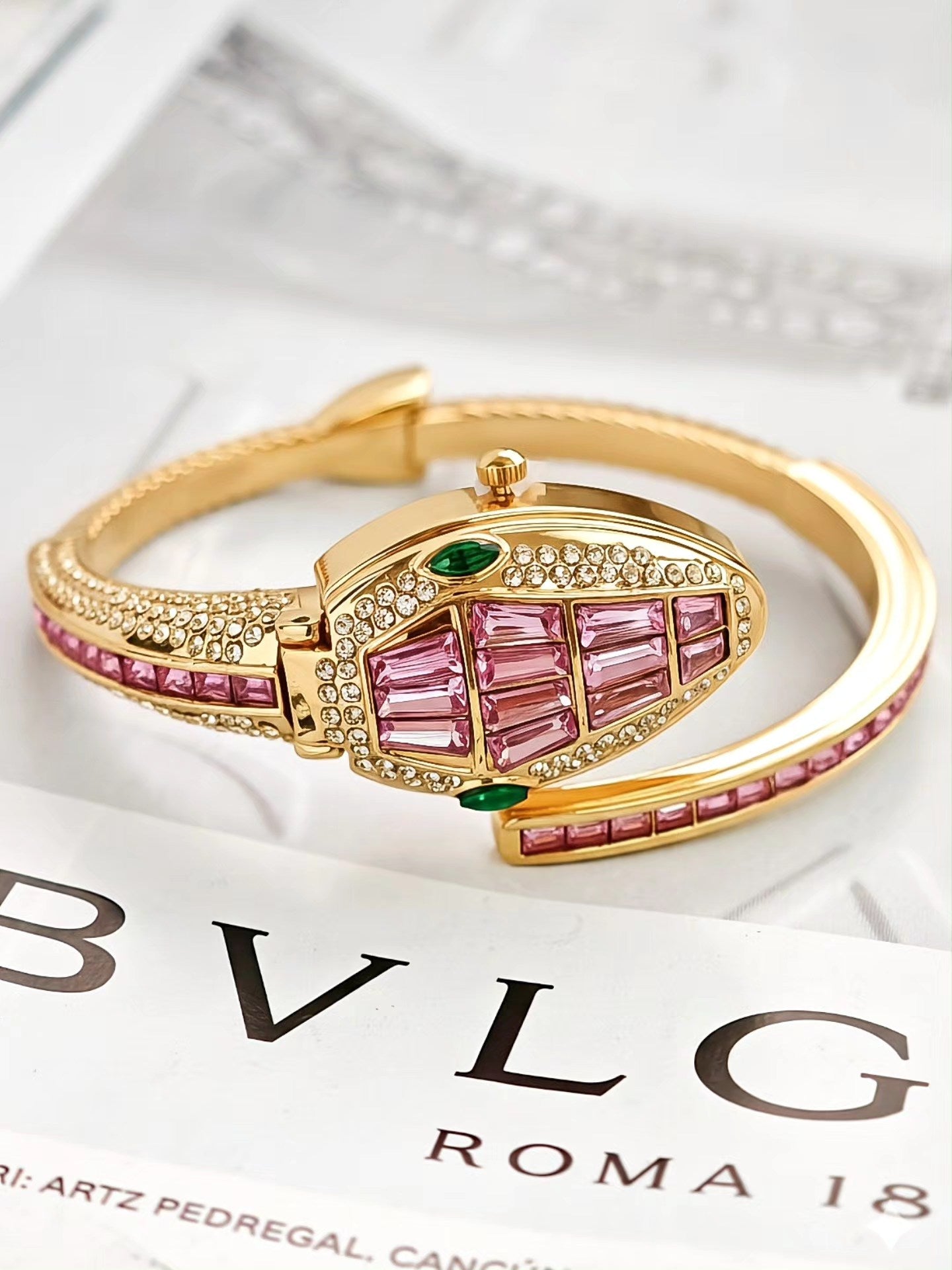 Reloj Serpiente con Zirconias