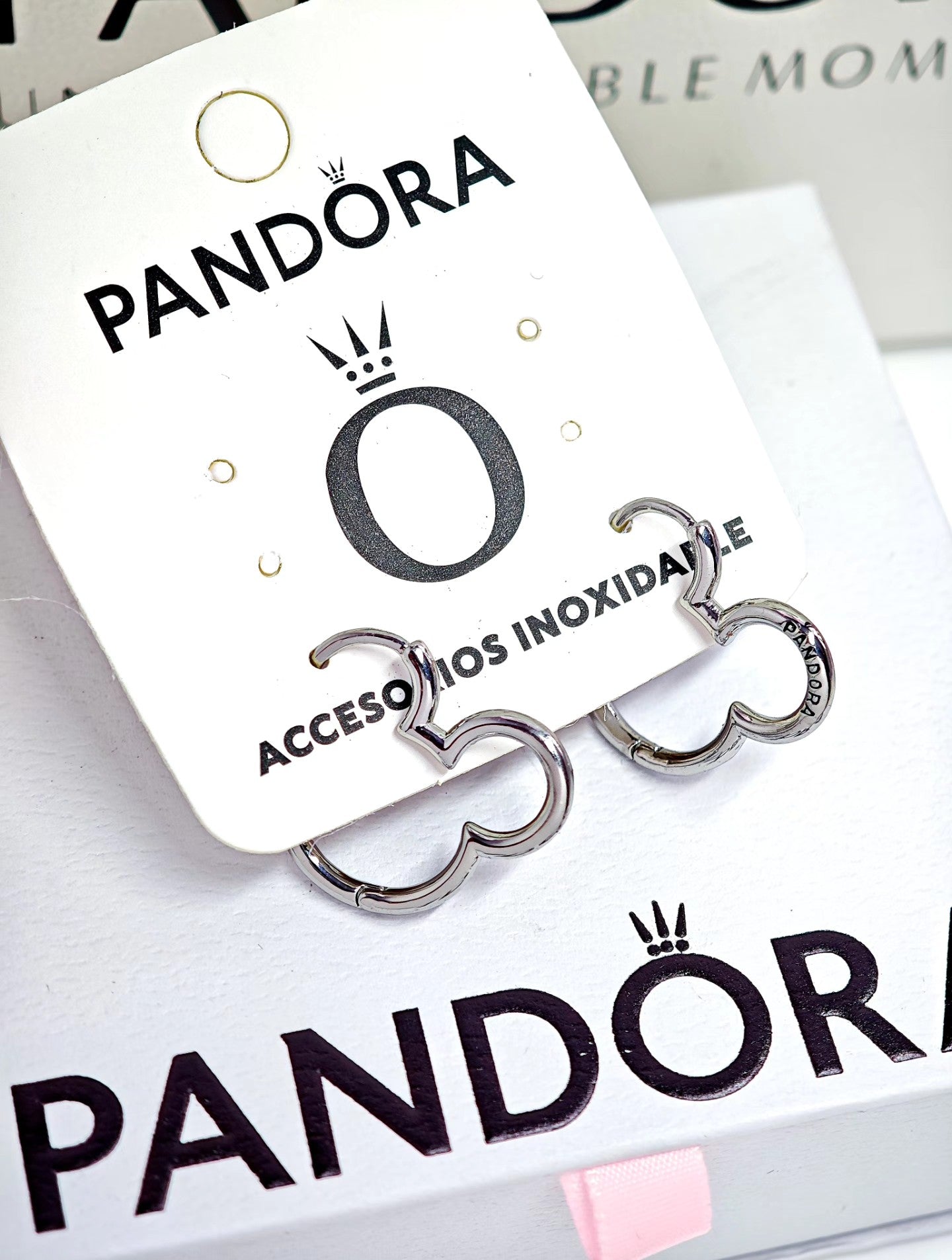 Aretes Pandora Silueta Mickey