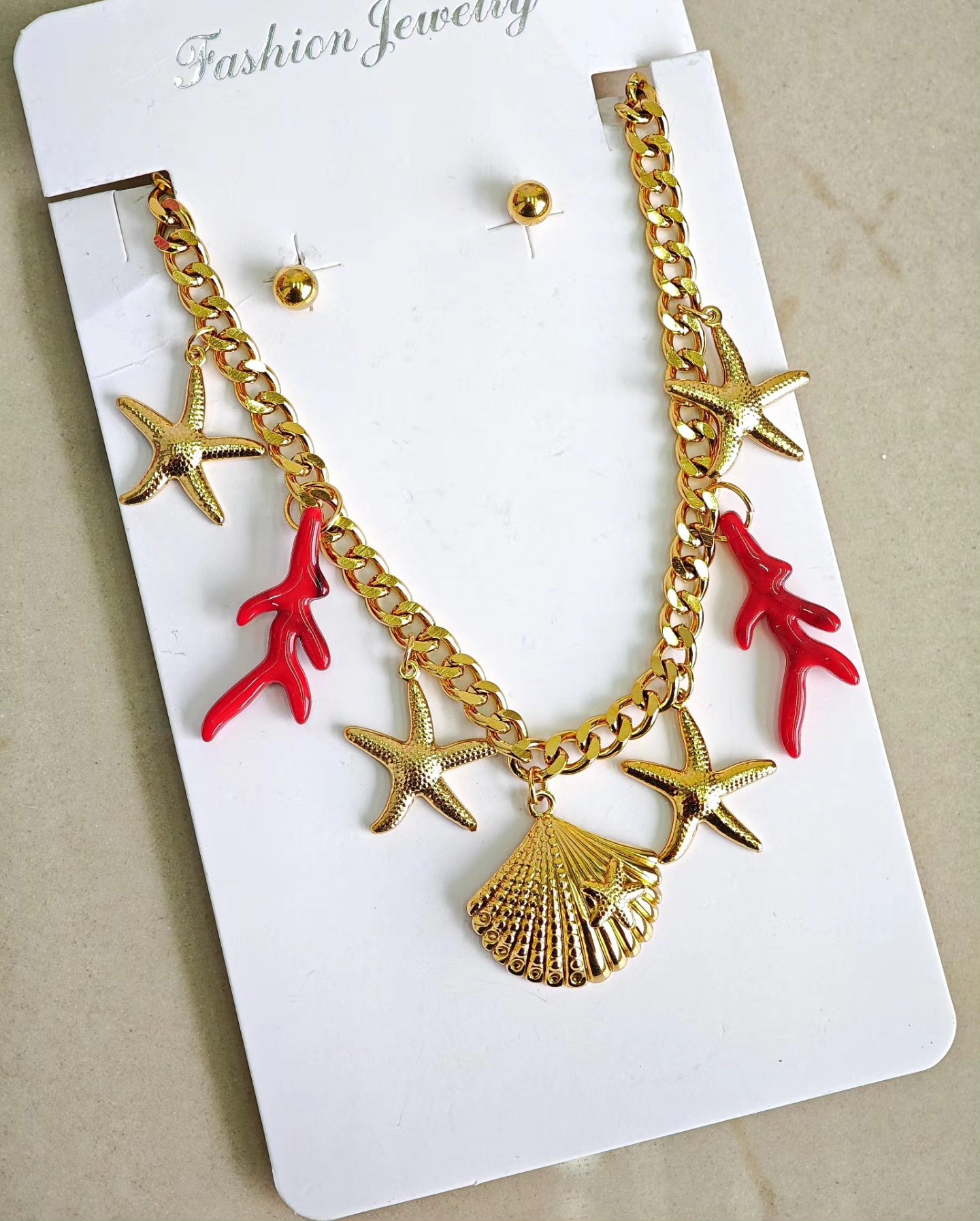 Collar con Dijes de Coral y Mar