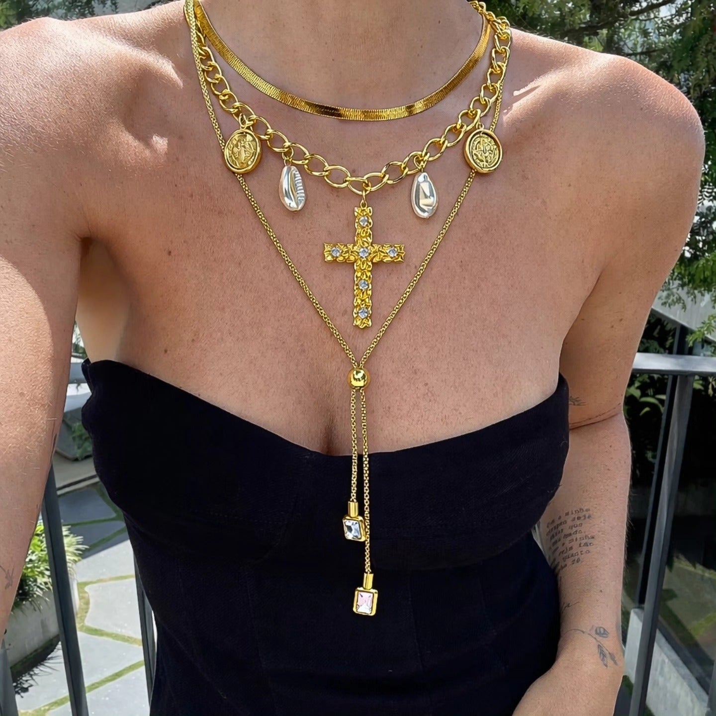 Collar de Cruz Chunky con San Benito
