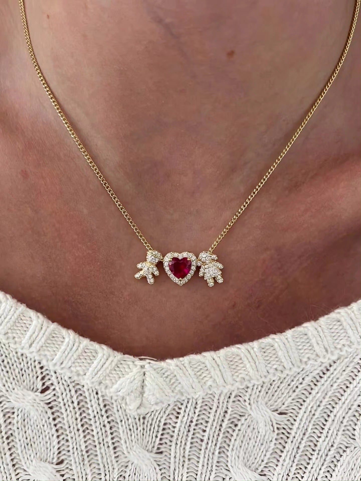 Collar Niños con Corazon Rojo