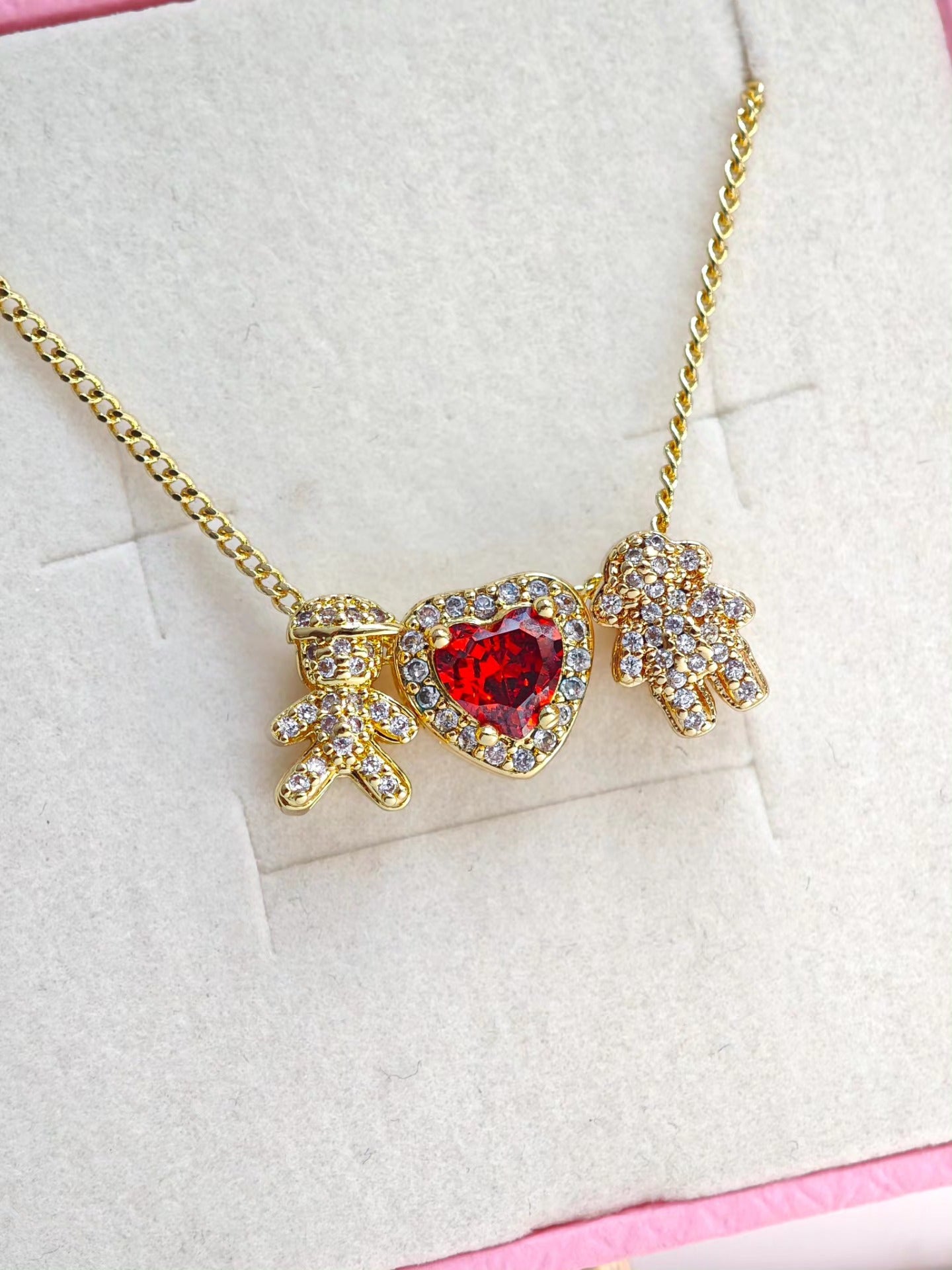 Collar Niños con Corazon Rojo