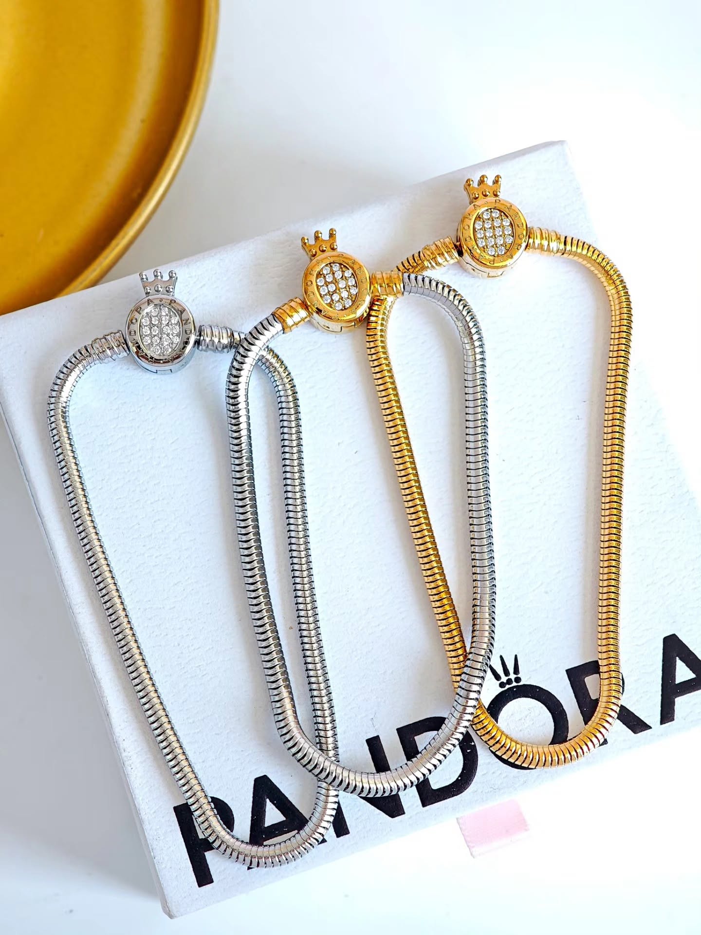 Pulsera Pandora de Coronita