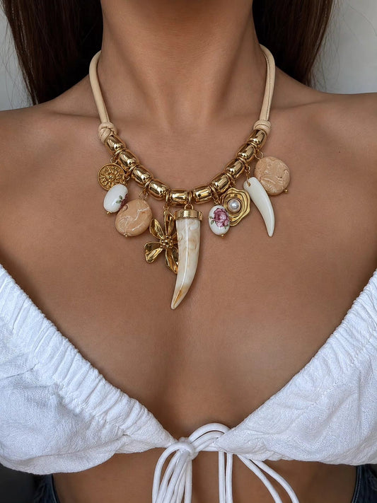 Collar Chunky de Flor