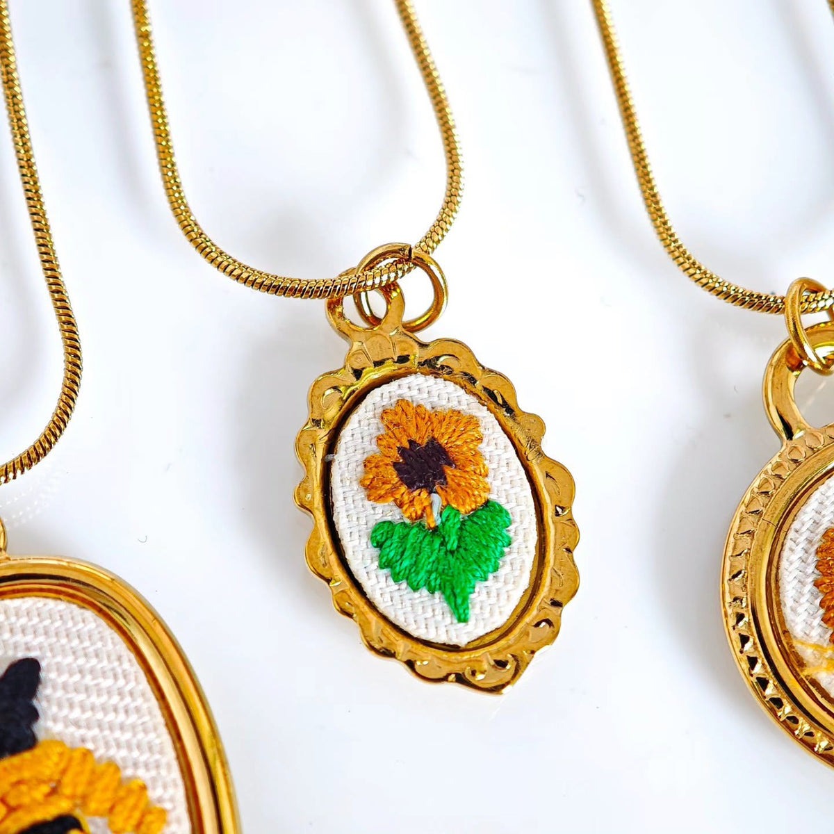 Collares Tejidos