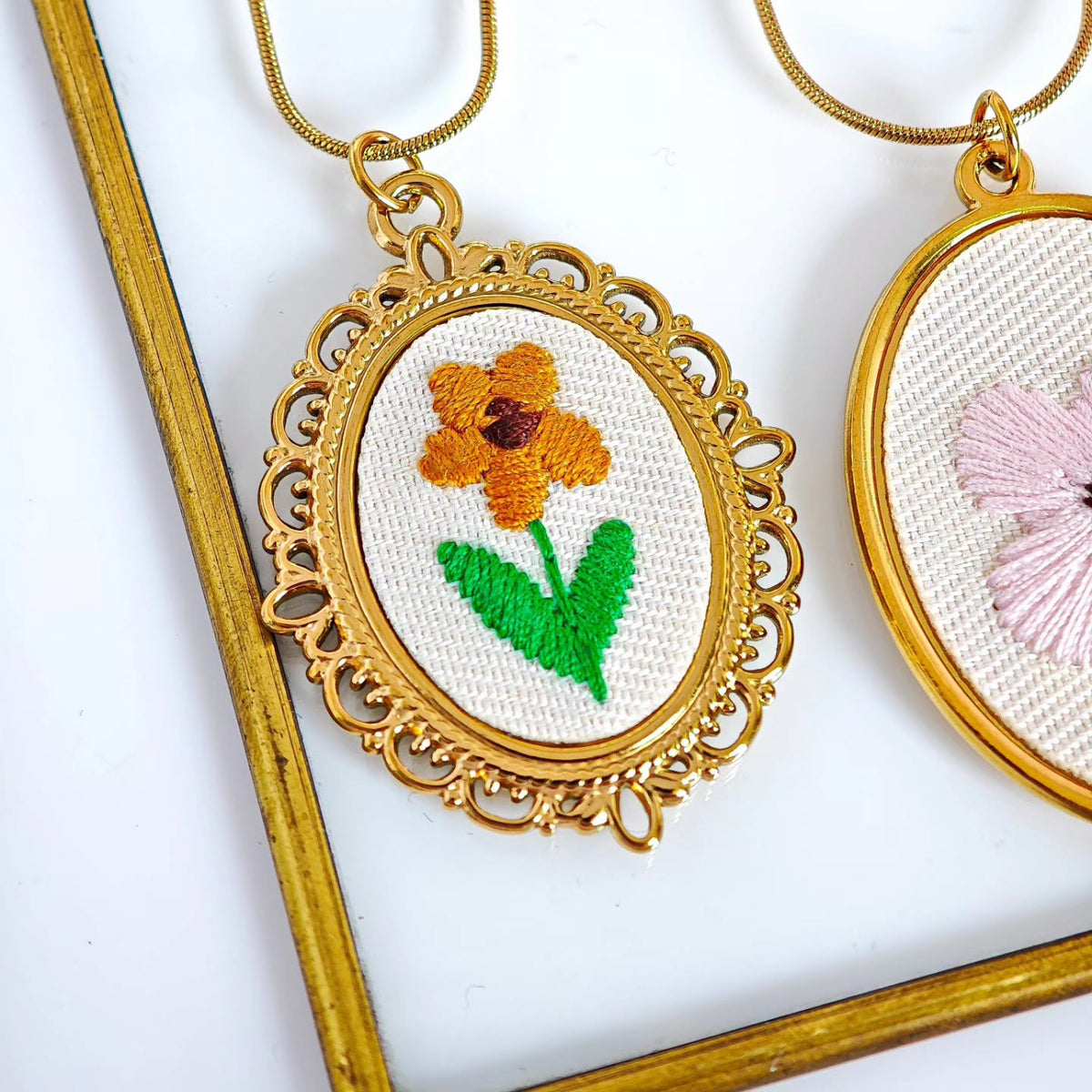 Collares Tejidos