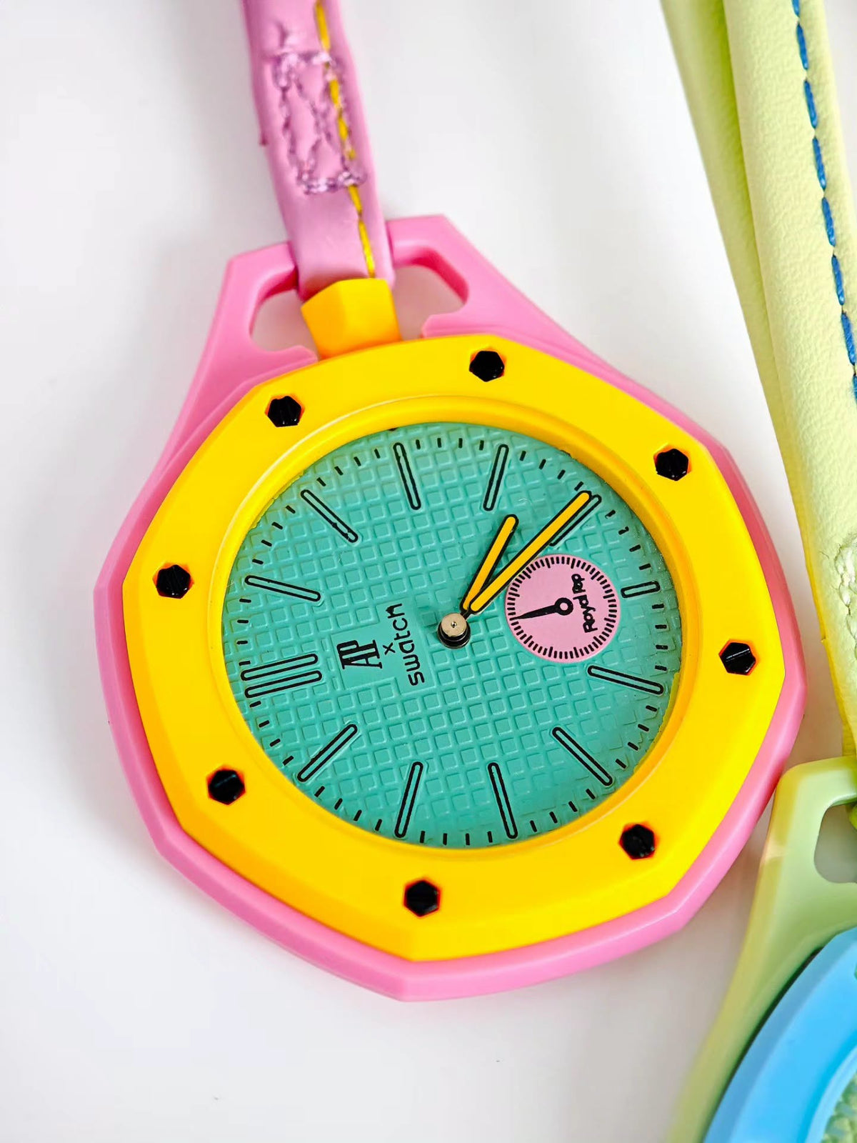 Reloj Royal Pop