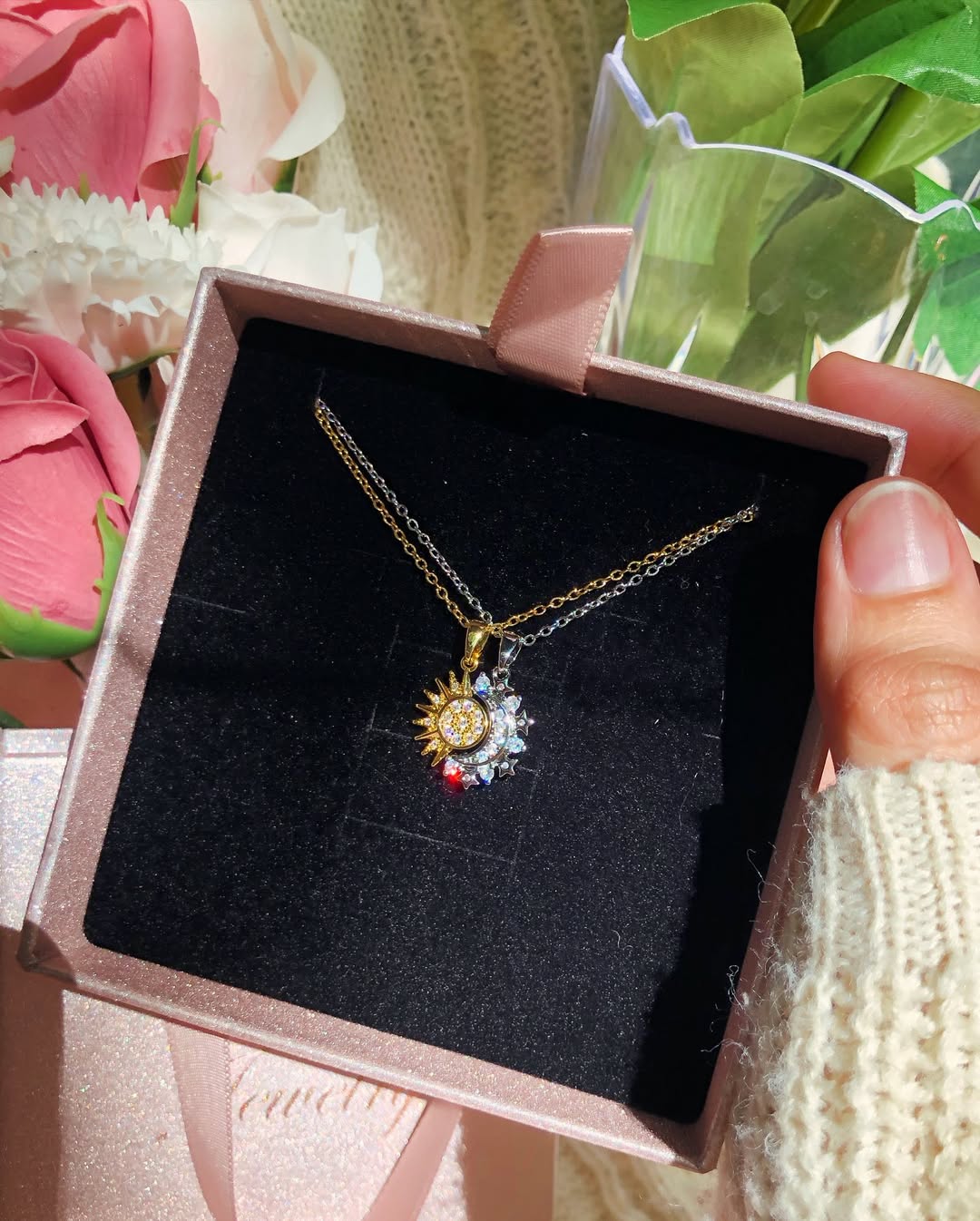 Duo de Collar Sol y Luna