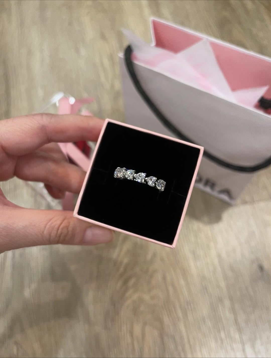 Anillo Pandora Corazones