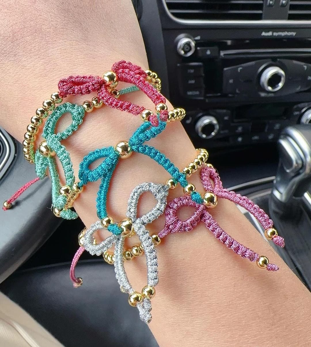 Pulsera Moño Tejida