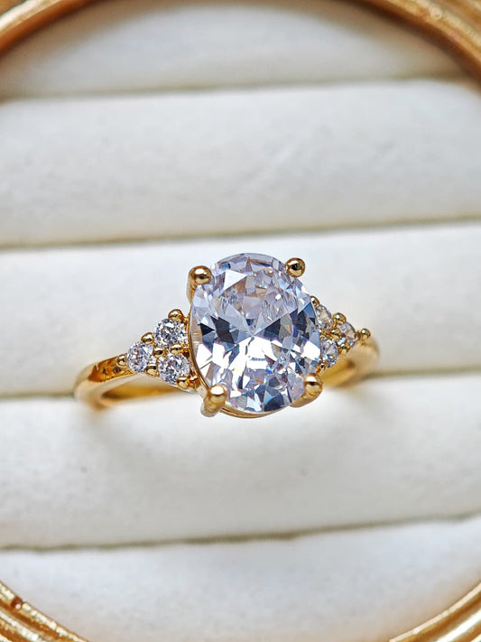 Anillo Zirconia Ovalada