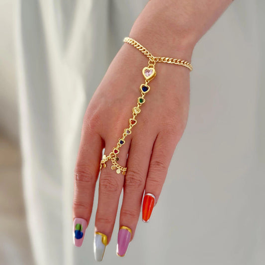 Hand Chain con Corazones de Colores