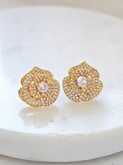 Aretes de Flor Llenos de Zirconias