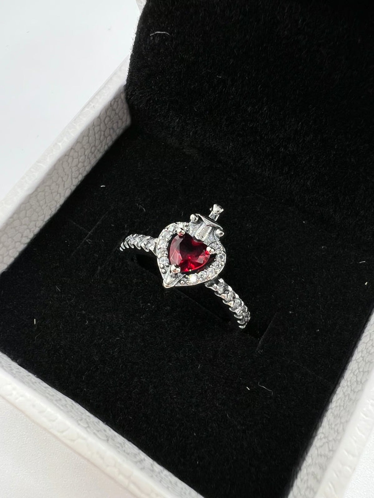 Anillo Pandora Reyna Malvada