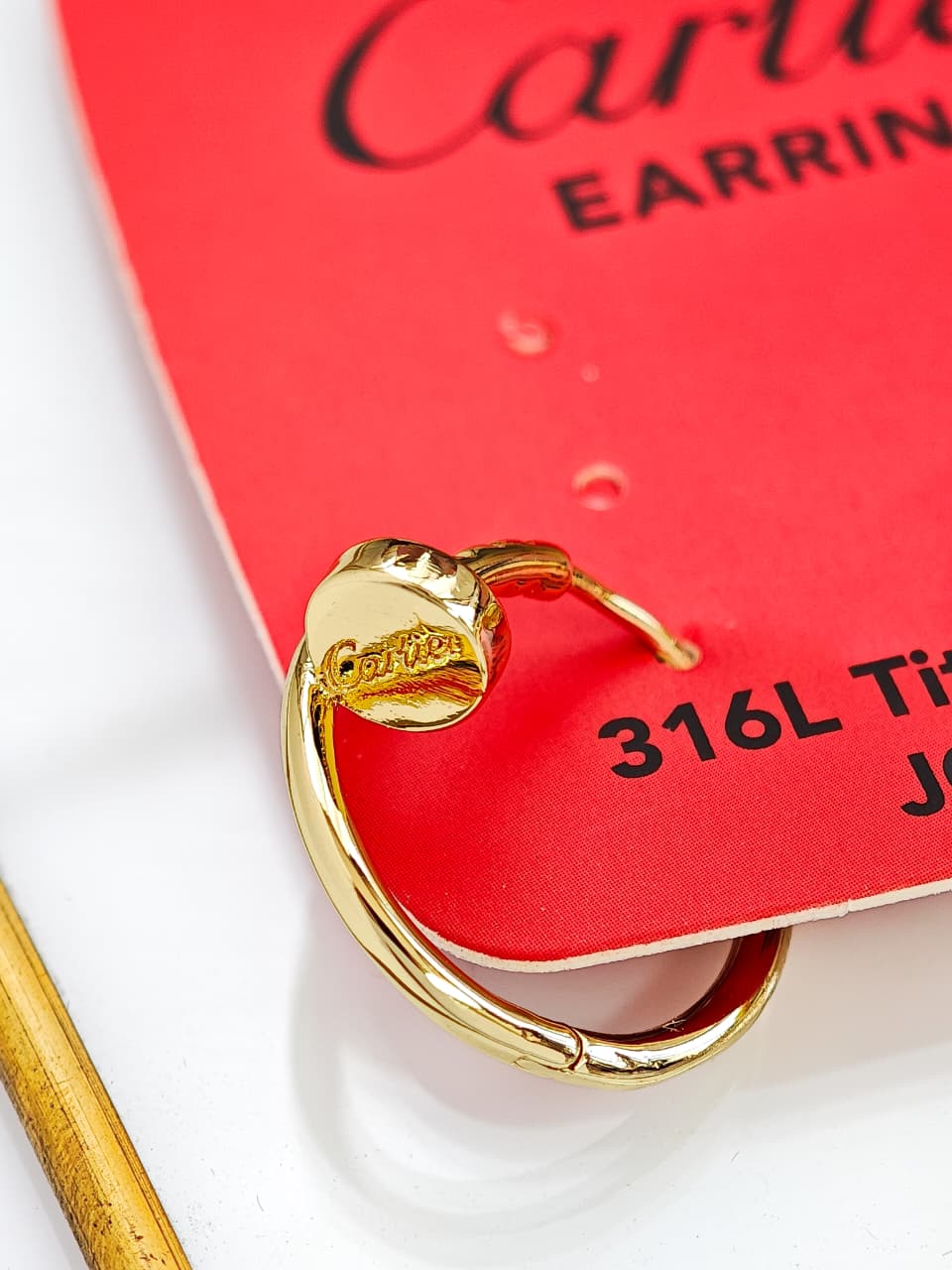 Aretes Clavo Cartier