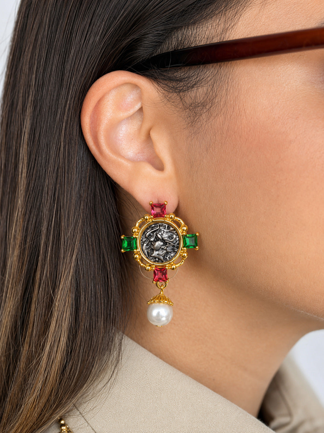 Aretes de Color con Perlita
