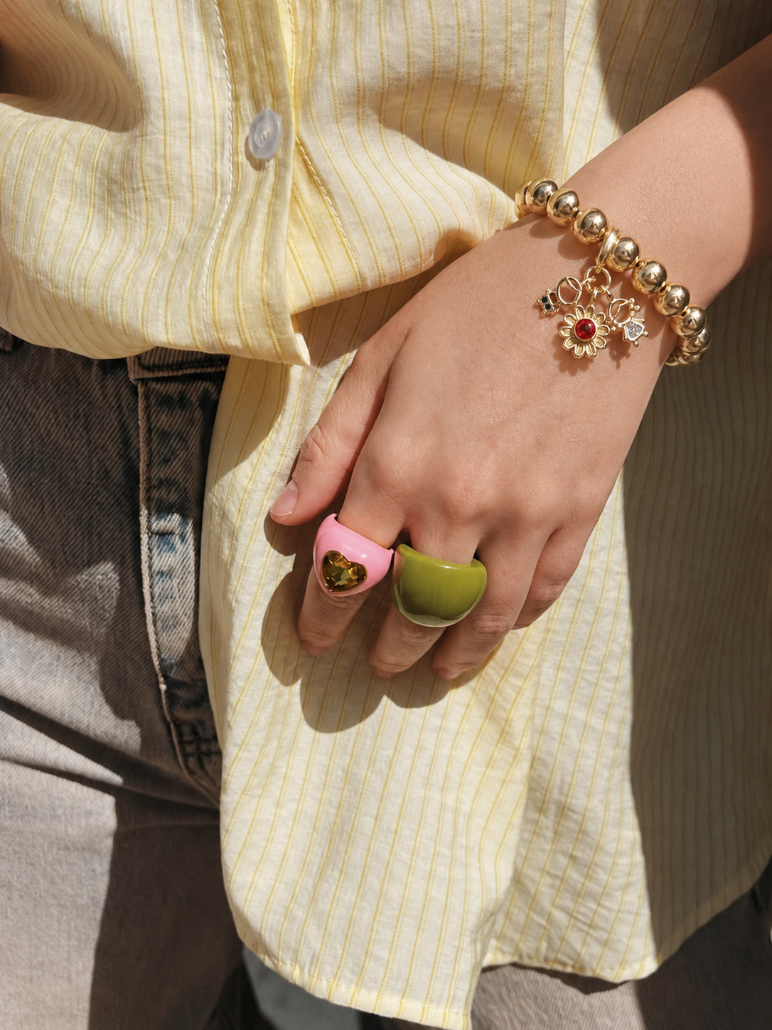 Pulsera de Bolitas y Flor