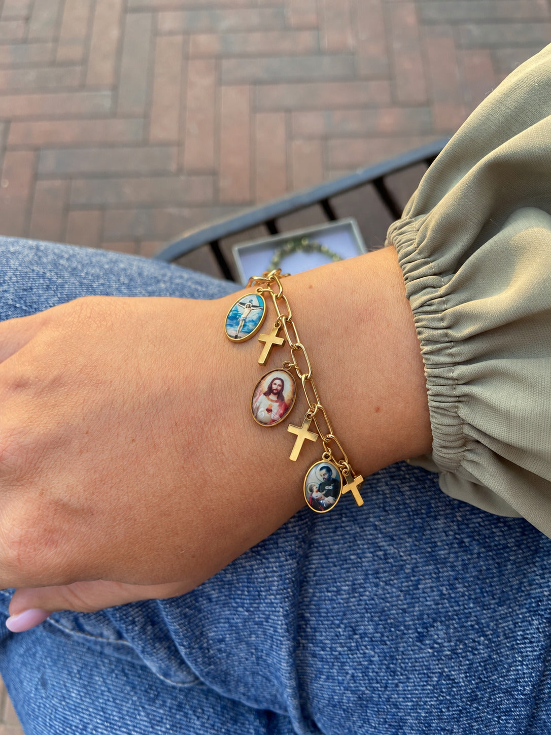 Pulsera de Dijes Religiosos
