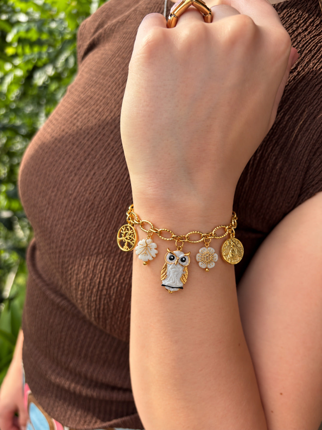 Pulsera de Buho con Dijes