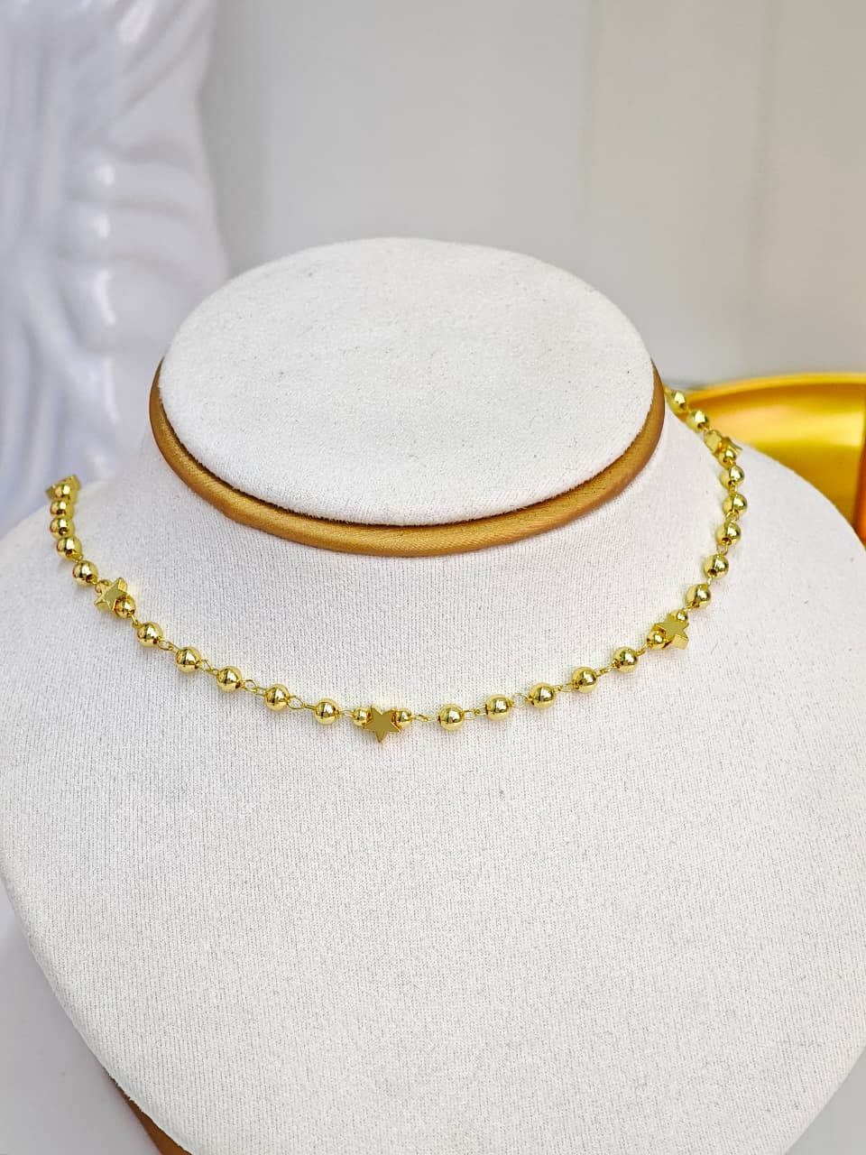 Collar Finito de Bolitas y Estrellitas