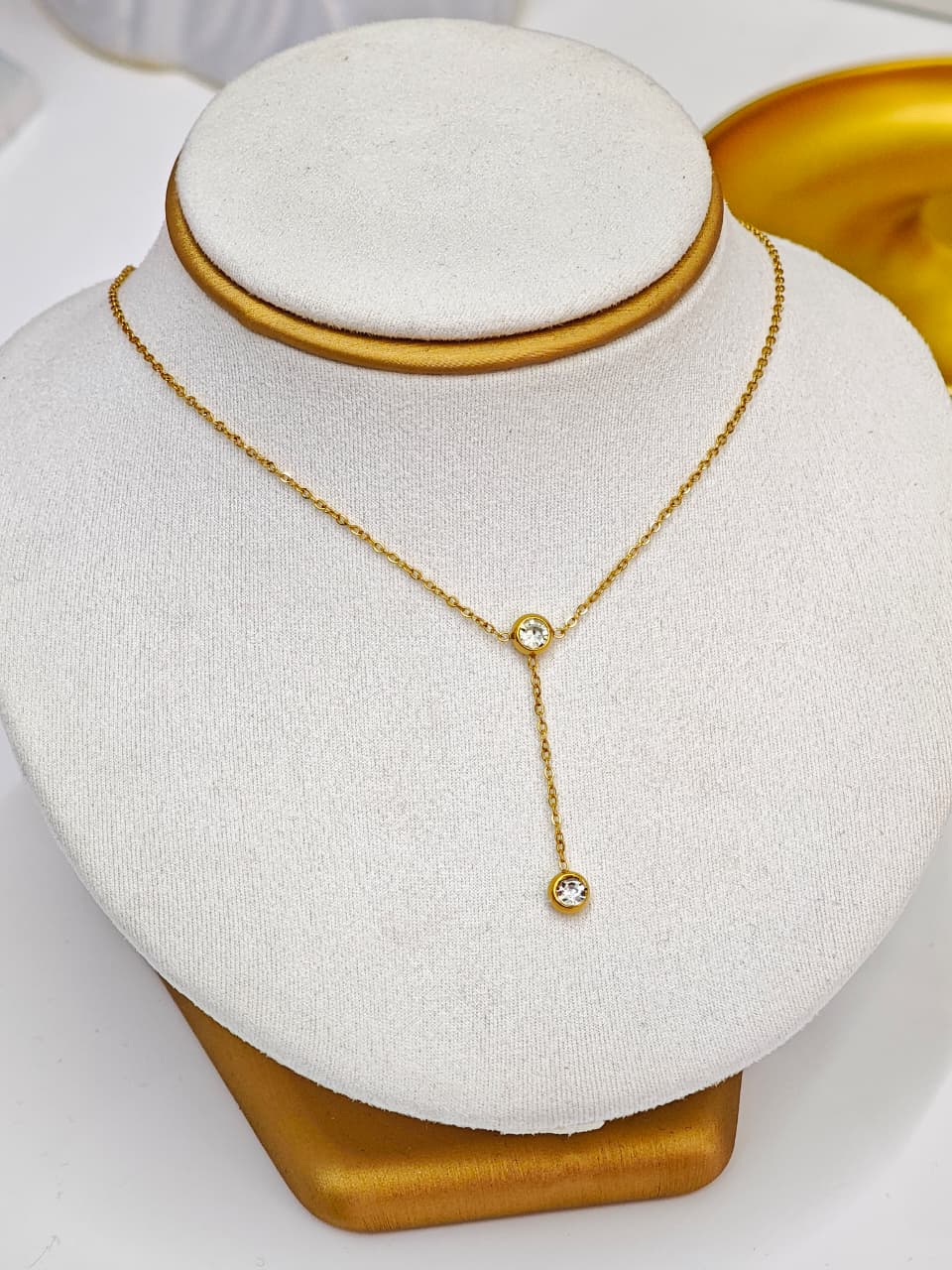 Collar Finito con Circulito