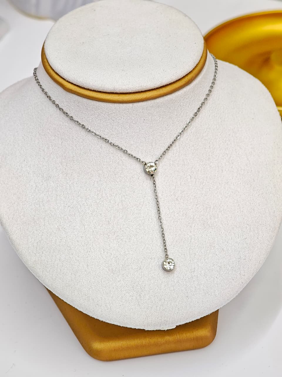 Collar Finito con Circulito