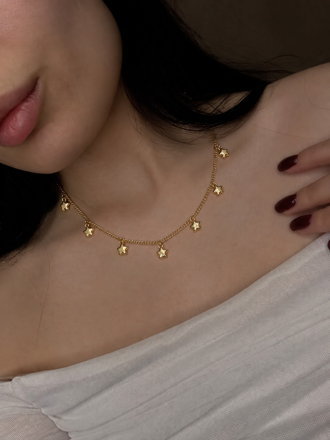 Collar Finito de Estrellas Colgantes